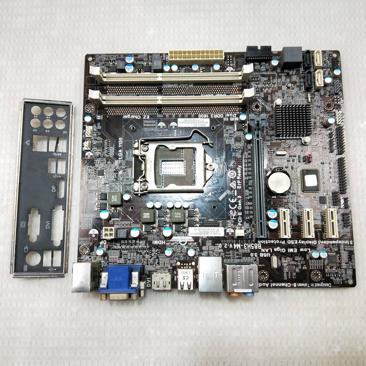 【中古パーツ】BIOS確認のみ、B85H3-M4 V:2.0 マザーボード　LGA1150 ■MB1070_画像1