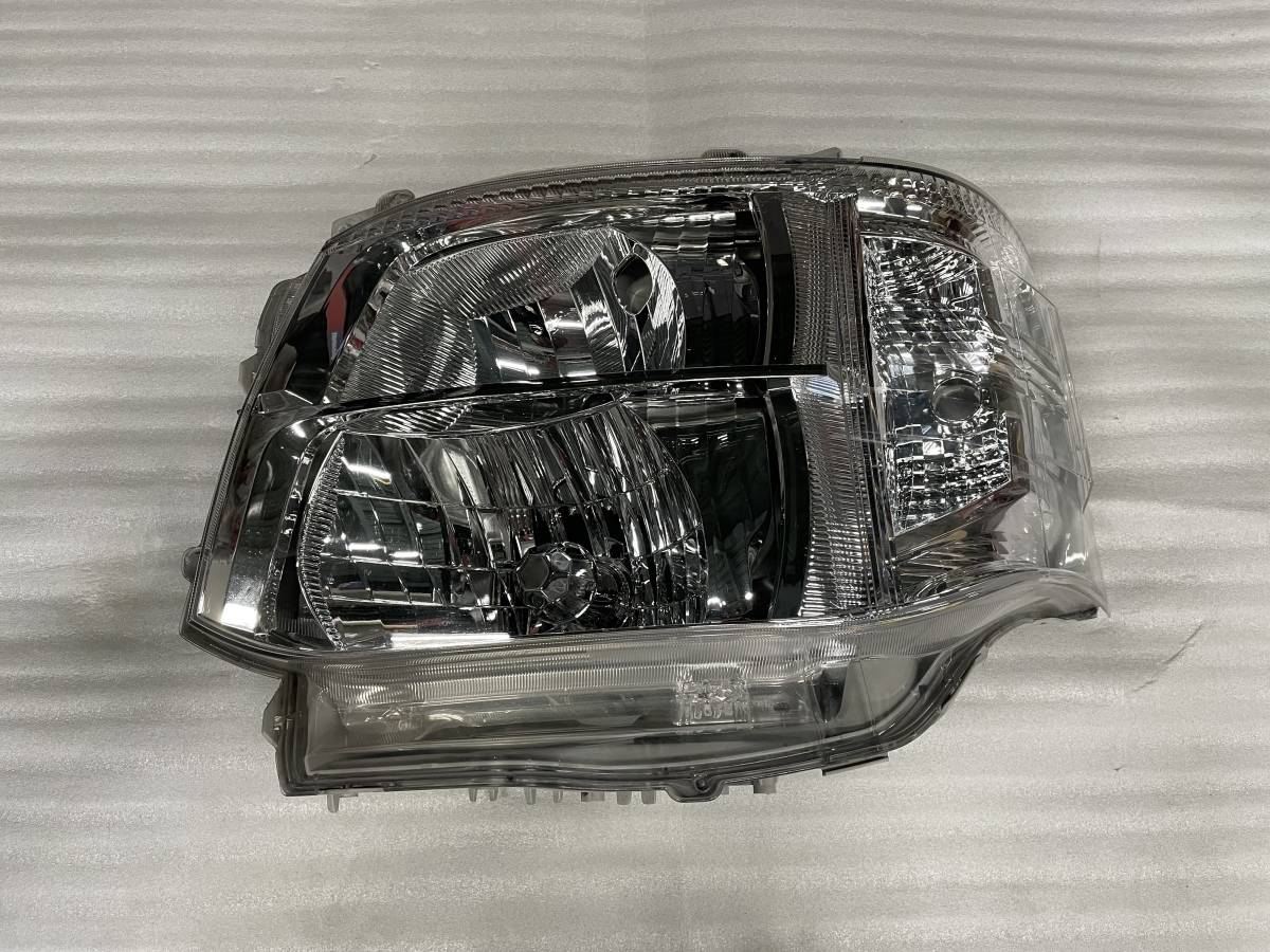 純正 ヘッドライト左 トヨタ ハイエース 200系 koito26-129 www