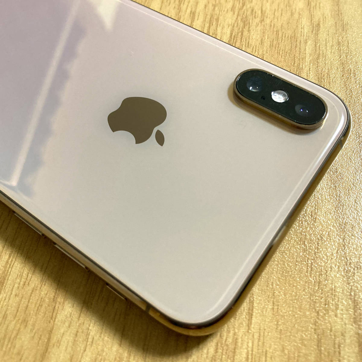 iPhone XS 256GB ゴールド 付属品すべて未使用 SIMフリー バッテリー残量88%（純正バッテリー交換済）Appleストア購入品 送料無料_画像5