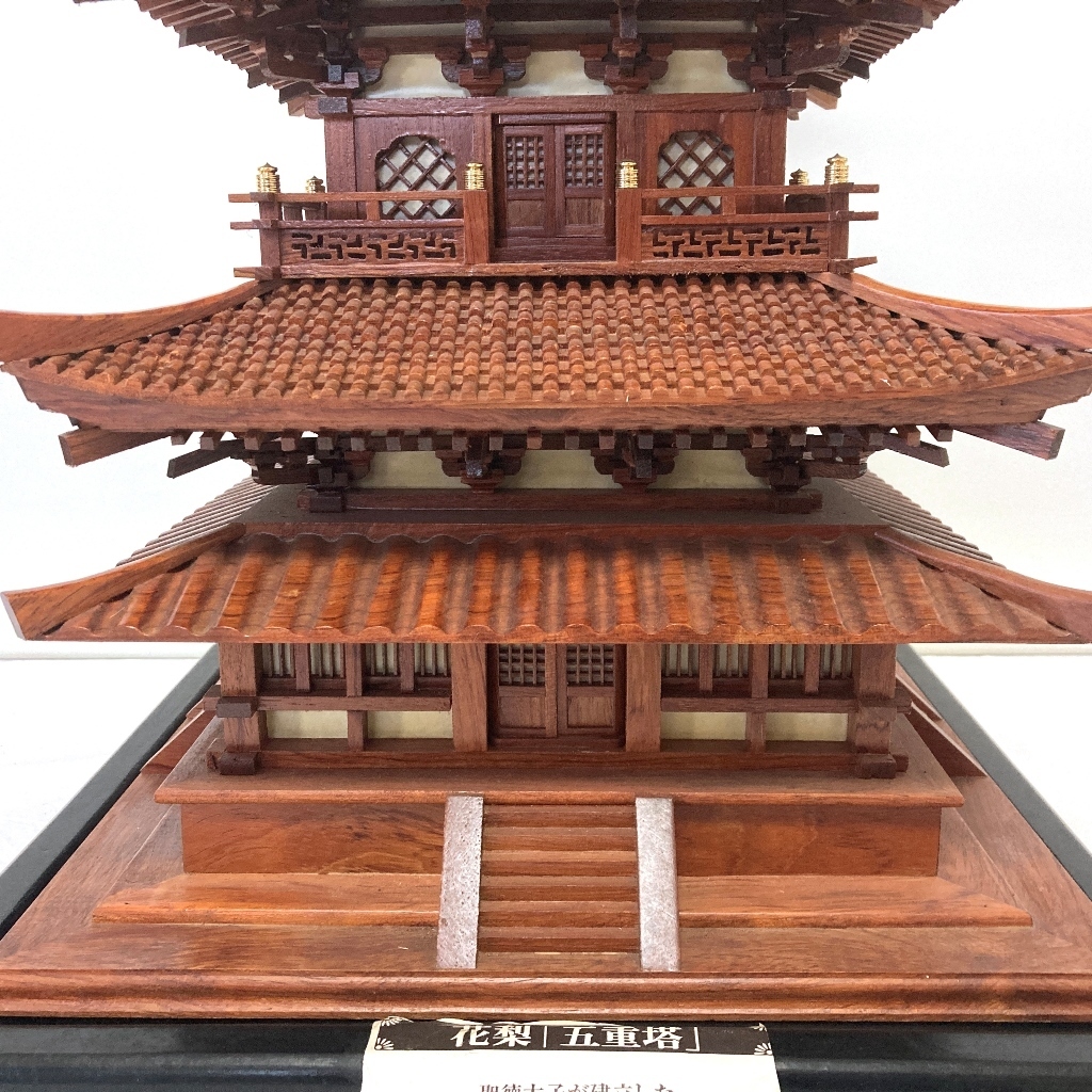 Yahoo!オークション - 花梨 五重塔 法隆寺 特大高さ100cm(台含む
