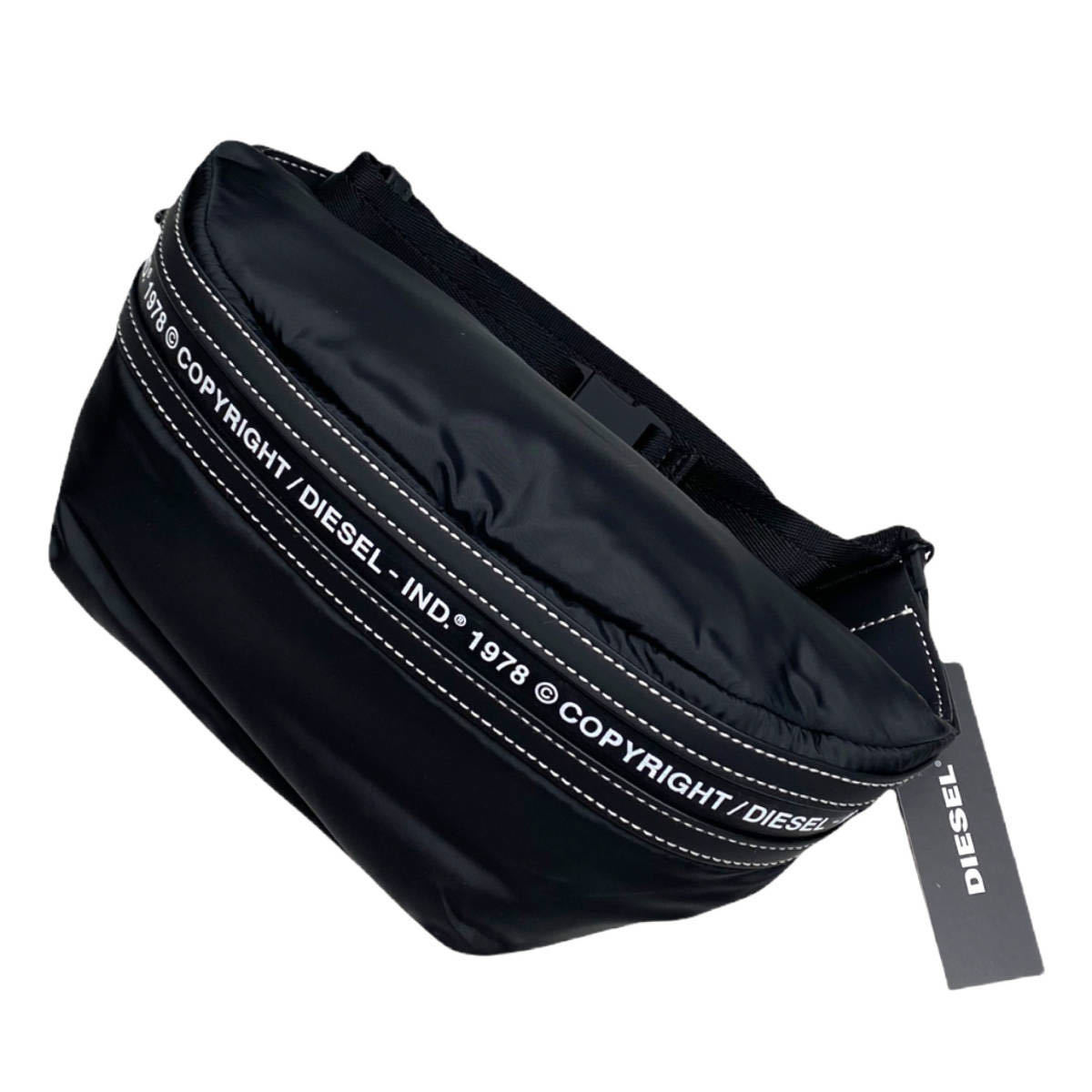 ディーゼル カバン ウエストポーチ ボディーバッグ X07056 PR886 ロゴ バッグ 鞄 クロスボディ 男女兼用 ブラック DIESEL NELUMBO 新品