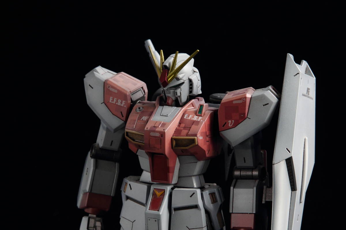 HGUC 1/144 νガンダム　塗装済　改修　完成品　訳ありジャンク_HGUC　νガンダム　です