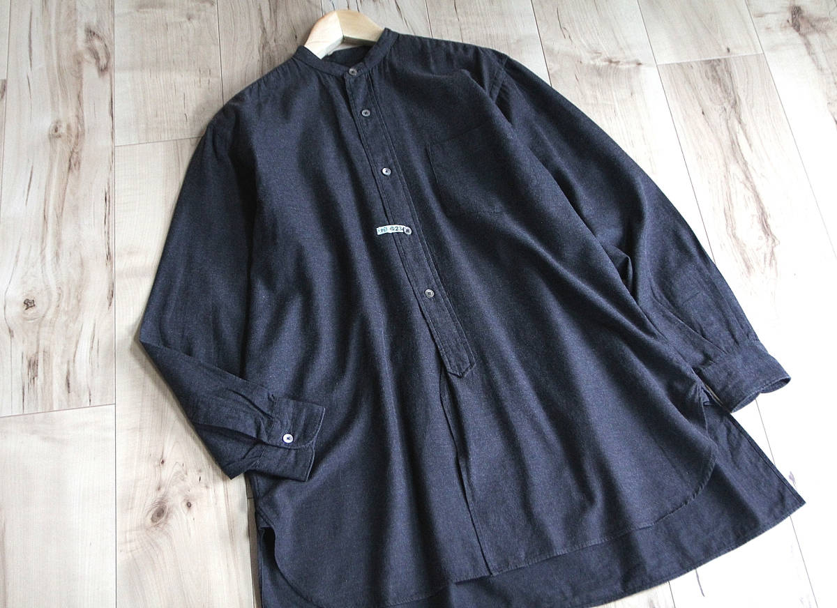 日本製 メンズ1 COMOLI コモリ チャコールグレー系バンドカラーシャツ