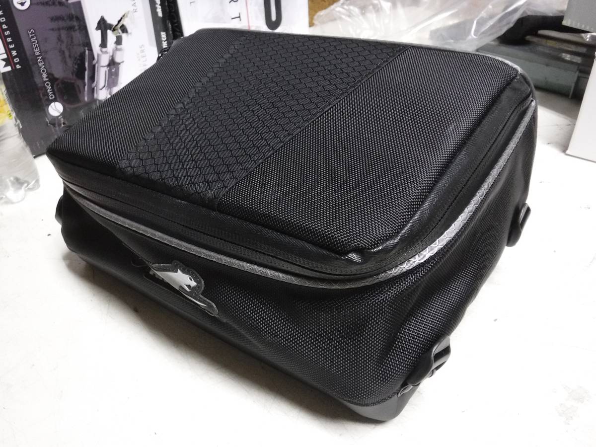 即納 Arctic Cat リアバッグ 710 m8 m1000 m800 m8000 m9000 m1100 m6000 XF 7000 トンネルバッグ バッグ_画像3