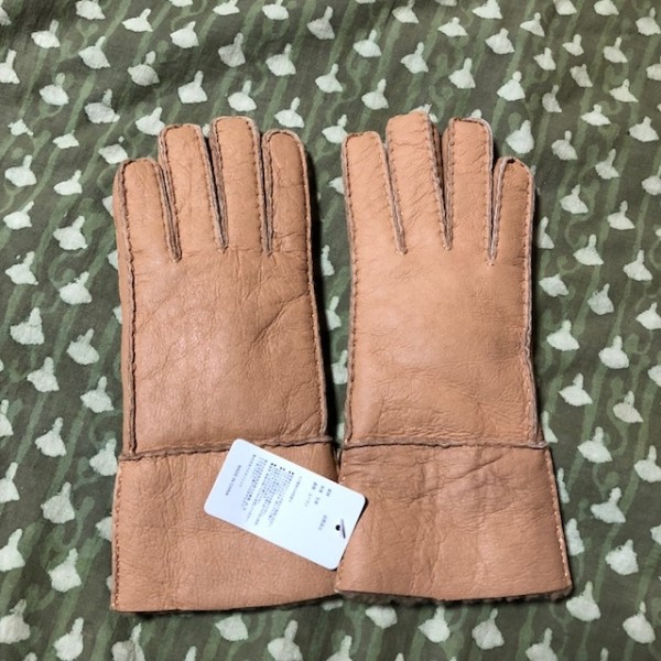 [ Celeb * high class * special price ] mouton gloves lady's sheepskin beige new goods unused book@ leather gloves 
