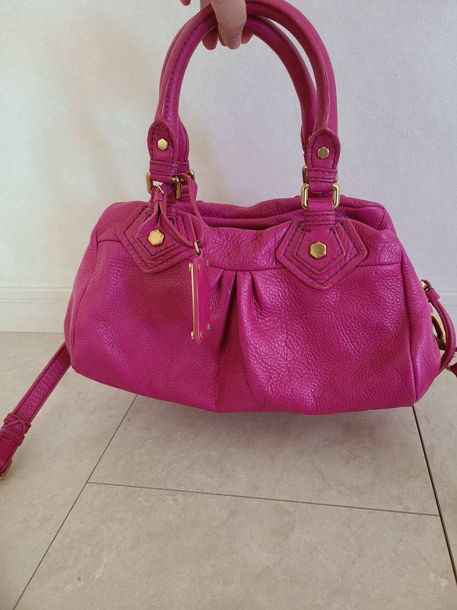 新商品 MARC BY マークバイマークジェイコブス ストラップ付