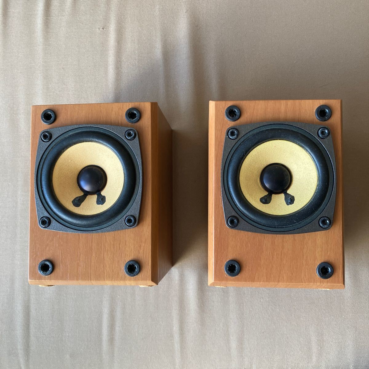 DENON 小型スピーカー 2台|Yahoo!フリマ(旧PayPayフリマ) DENON 小型スピーカー 2台|Yahoo!フリマ(旧PayPayフリマ)