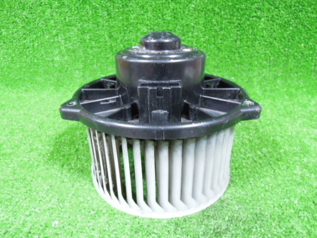  Toyota Ipsum SXM15G blower fan motor / heater motor used 194000-7153 operation has been confirmed .| 220035