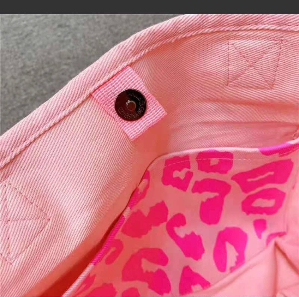 トートバッグ　ショルダーバッグ　ヒョウ柄　ピンク　大容量バッグ　かわいい　新品　送料込み　ピンクヒョウ柄　ナイロン