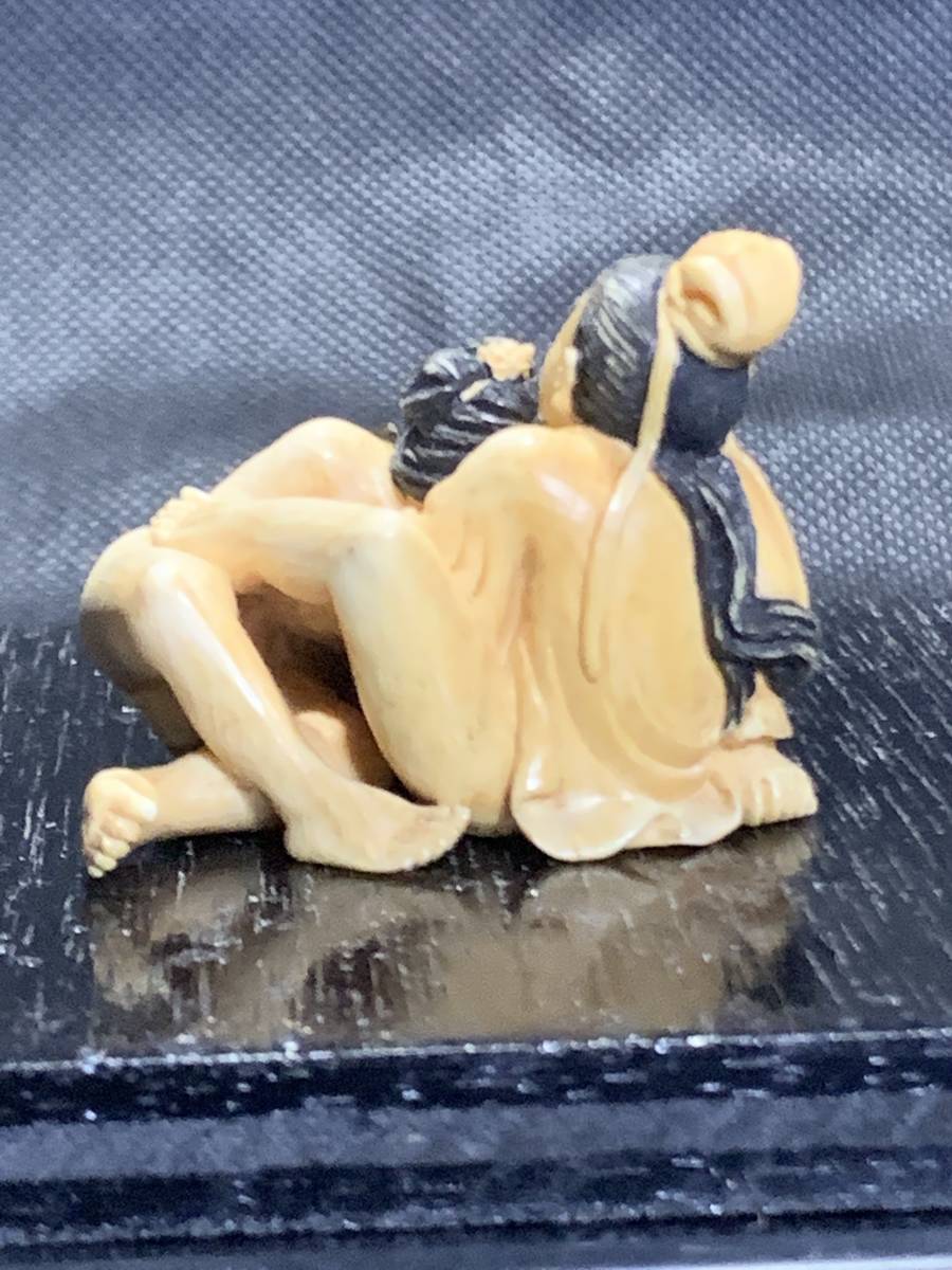 独法師】浮世絵春画 ①無着色根付 天然素材牙 品薄入手困難 独法師】浮世絵春画 ①無着色根付 天然素材牙 品薄入手困難