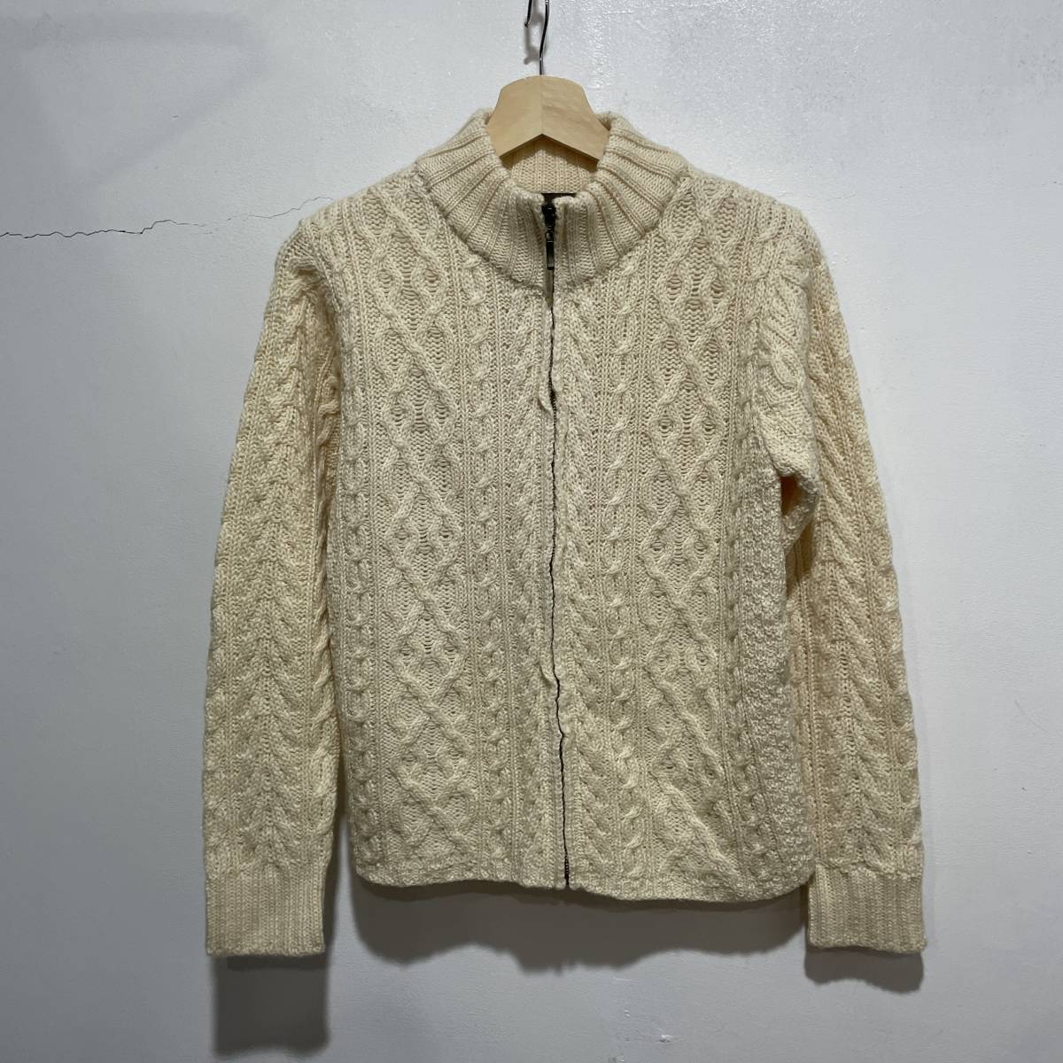 本物品質の ☆送料無料☆INIS CRAFTS☆アランニットジップアップセーター☆レディースS☆ホワイト☆90s☆ビンテージ☆a22 Sサイズ 本物品質の ☆送料無料☆INIS CRAFTS☆アランニットジップアップセーター☆レディースS☆ホワイト☆90s☆ビンテージ☆a22 Sサイズ