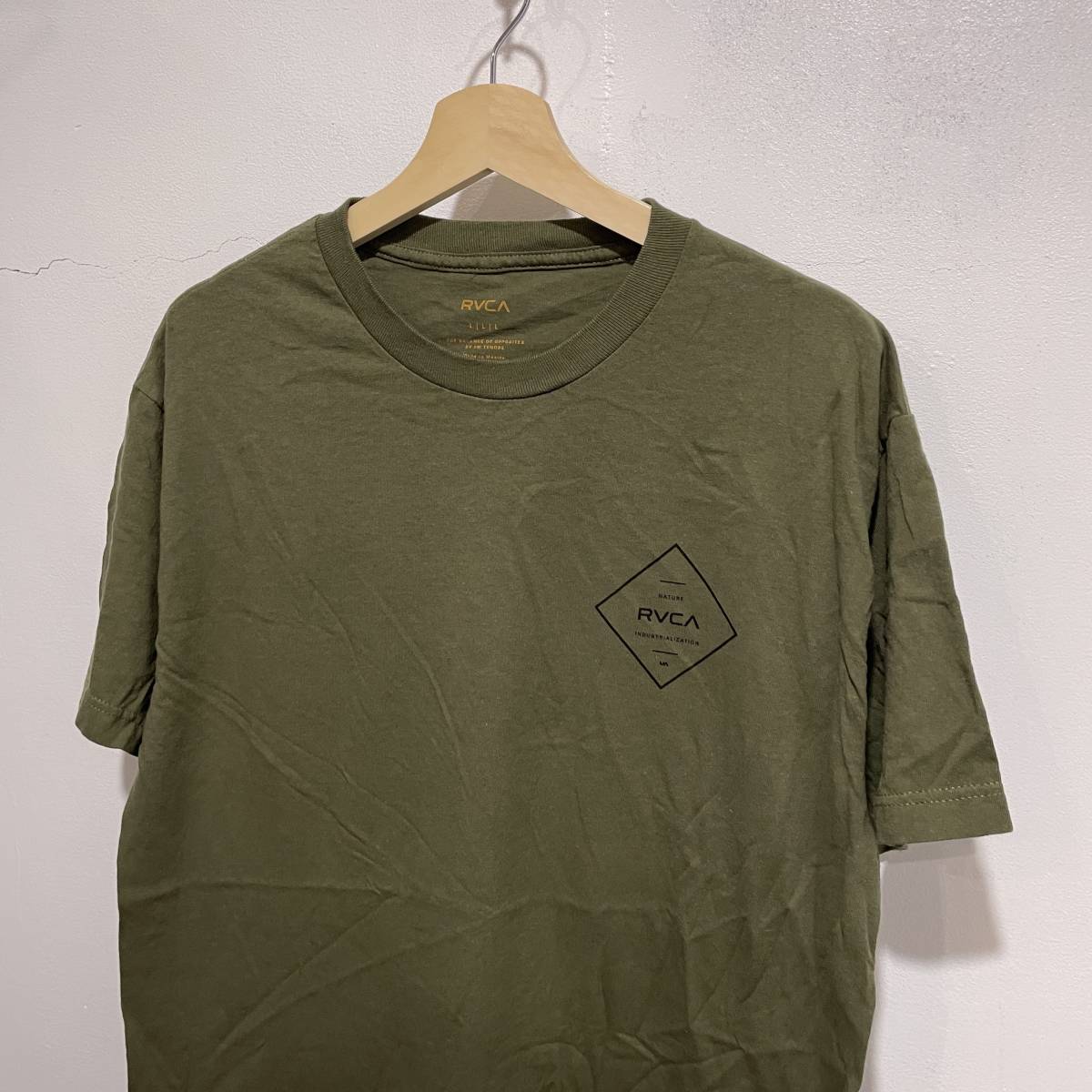 ☆送料無料☆RVCA☆ルーカ☆半袖コットンTシャツ☆ロゴ☆カーキ☆Lサイズ☆メキシコ製☆D21c_画像3