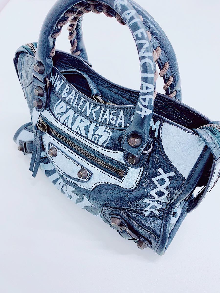 お得正規店 Balenciaga ミニ シティ ショルダーバッグの通販 by