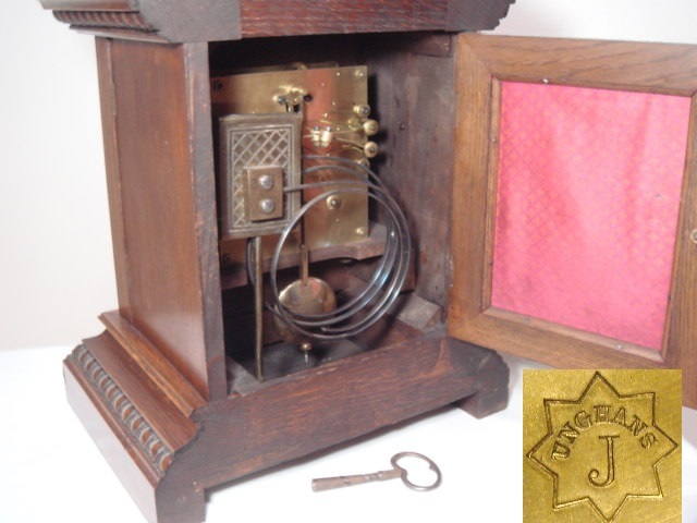 1800年後期のドイツ ユンハンス製のクォーターチャイム マントルクロックです。 振り子式の 手巻き置き時計 可動品です。_画像9