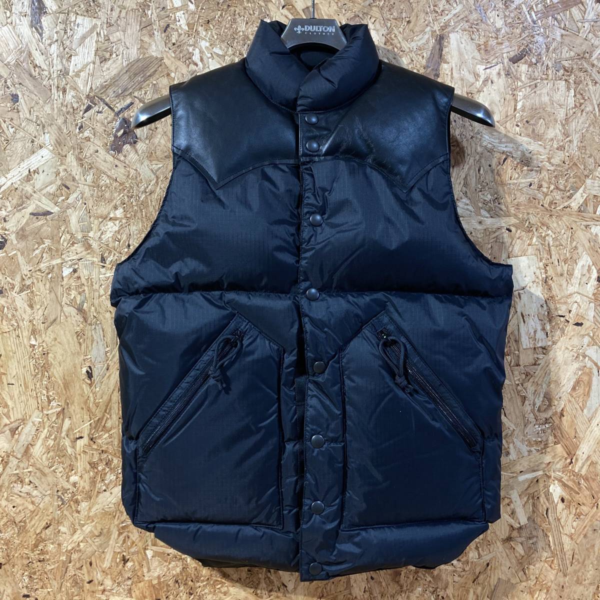 BEAMS 別注 Rocky Mountain FEATHERBED BRIEFING レザー ダウン ベスト 36 38 コラボ 限定 ロッキー マウンテン ビームス Christy Vest