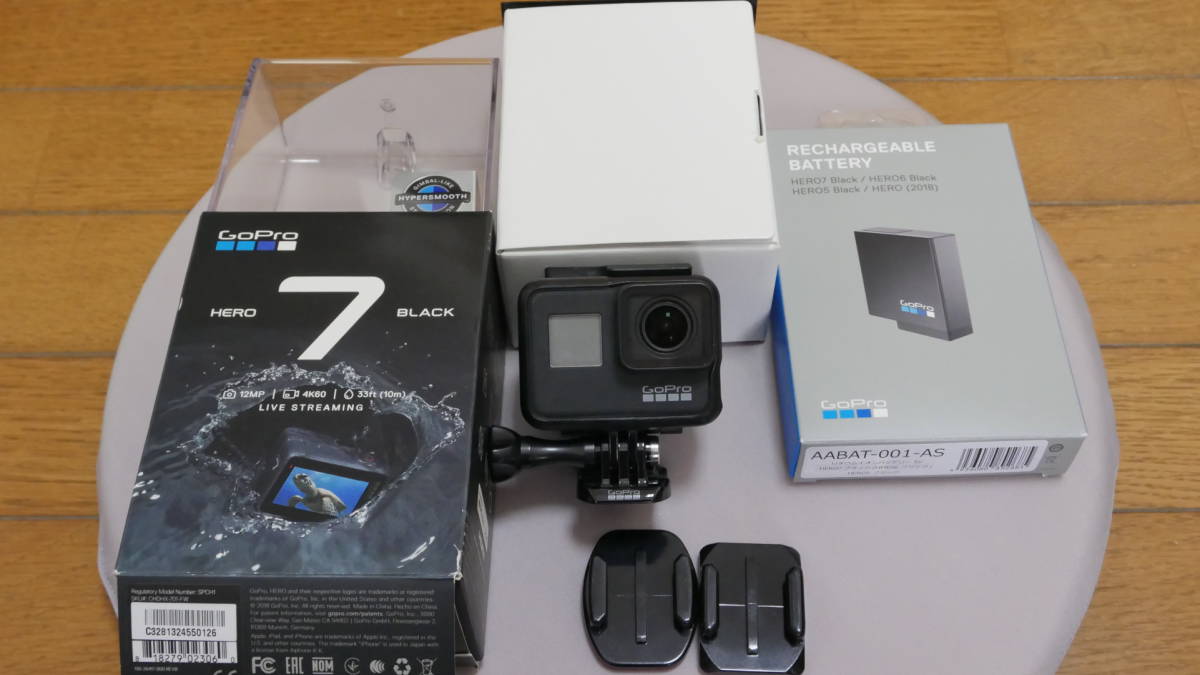 送料0円】 【GoPro HERO7 BLACK】レンズカバー、純正バッテリーなど付属品あり - その他 - labelians.fr