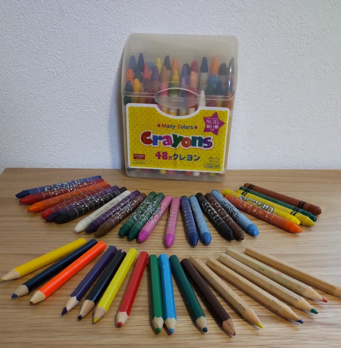 ４８色クレヨン+バラクレヨン+色鉛筆