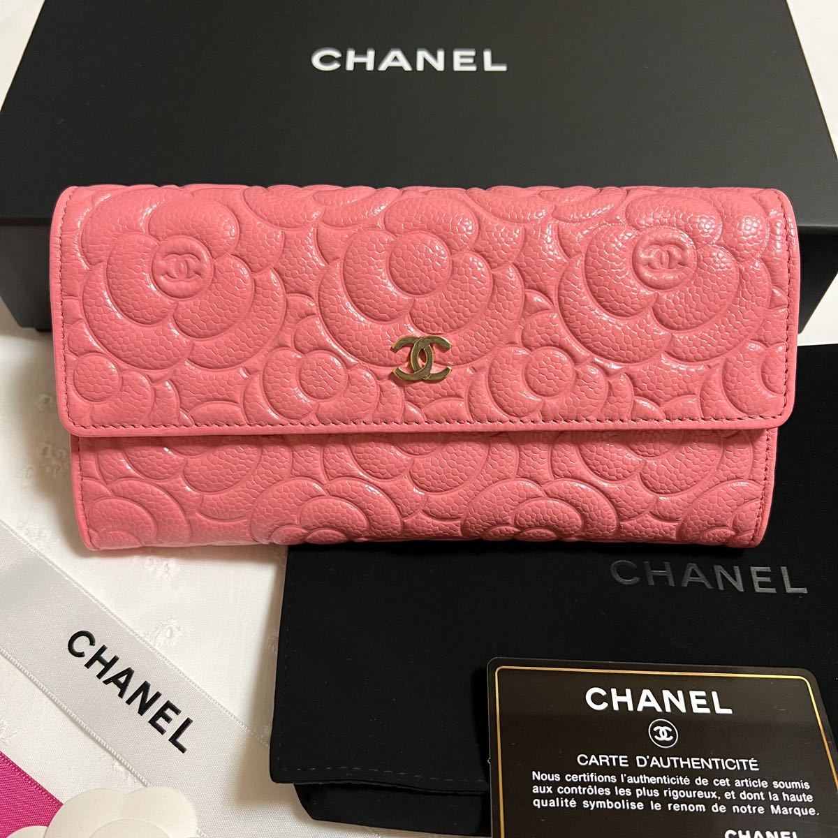 人気No.1】 にじ様 専用ページ 伊勢丹購入 CHANEL 大人気カメリア 財布