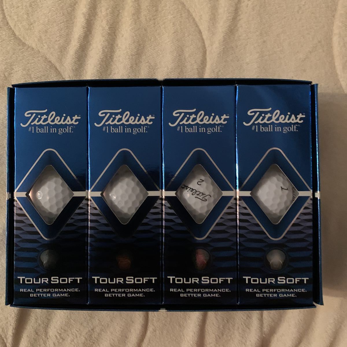 タイトリスト TOUR SOFT ツアーソフト ホワイト　12球入 1ダース　Titleist 送料無料