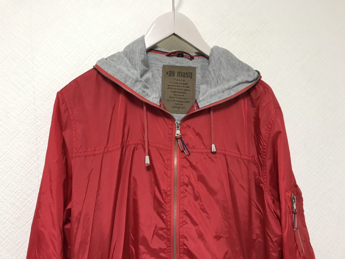 美品本物マスク+39masqナイロンジャケットパーカービジネススーツ赤