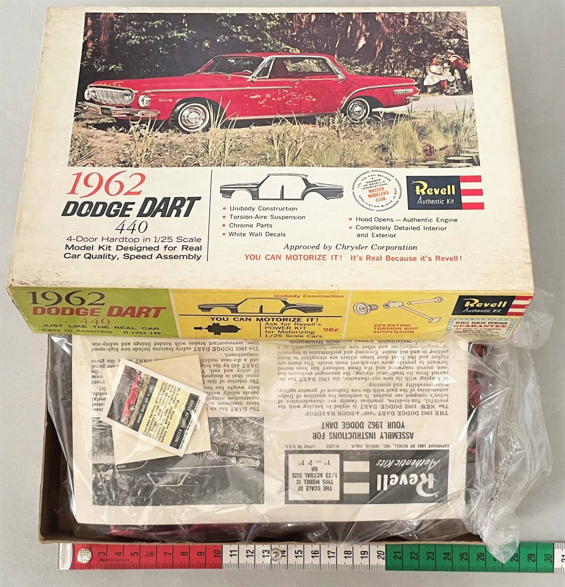 レベル 1/25 1962ダッジ・ダート440 初版貼箱 パーツ袋未開封 モーターライズ可 再版ナシ REVELL クライスラー DODGE