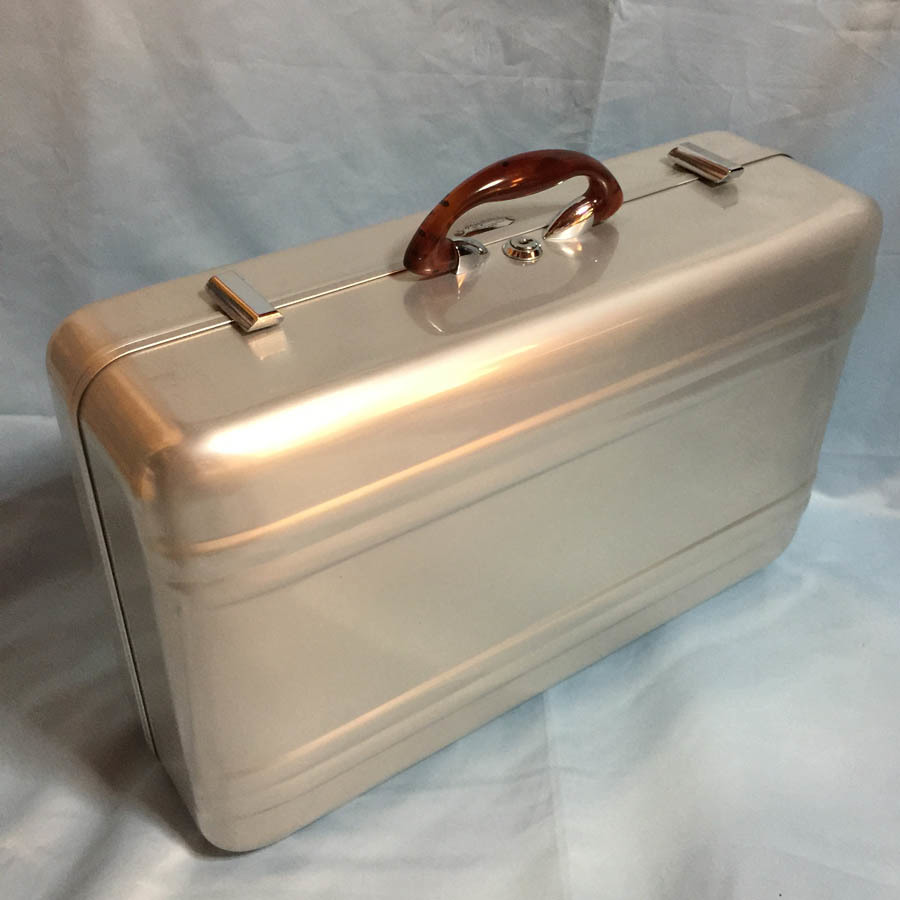 安い得価】 ヤフオク! - ZERO HALLIBURTON ゼロハリバートン DC