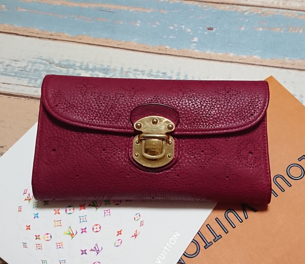 専用商品 】極美品 ルイヴィトン ポルトフォイユ マヒナ ゴールド金具 専用商品 】極美品 ルイヴィトン ポルトフォイユ マヒナ ゴールド金具