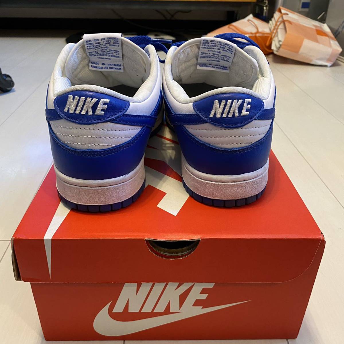 国内正規品 NIKE DUNK LOW SP VARSITY ROYAL ケンタッキー大 【CU1726-100】27.5ｃｍ_画像3