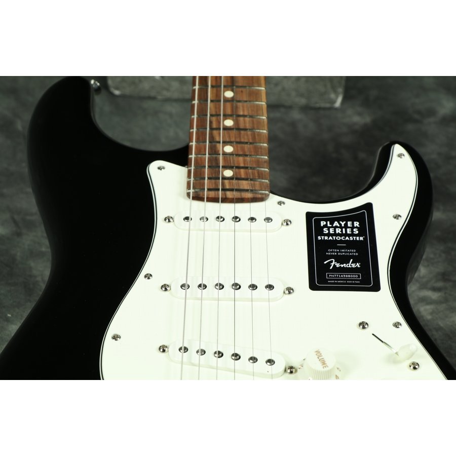 新品 Fender Player Stratocaster PF Black ギター　フェンダー　プレイヤー　ストラトキャスター_画像8