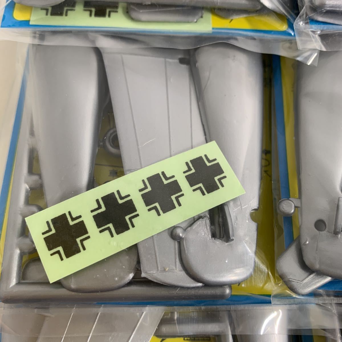 駄菓子屋プラモデル 24個 メッサーシュミット 戦闘機 Bf109? 未 駄菓子屋プラモデル 24個 メッサーシュミット 戦闘機 Bf109? 未