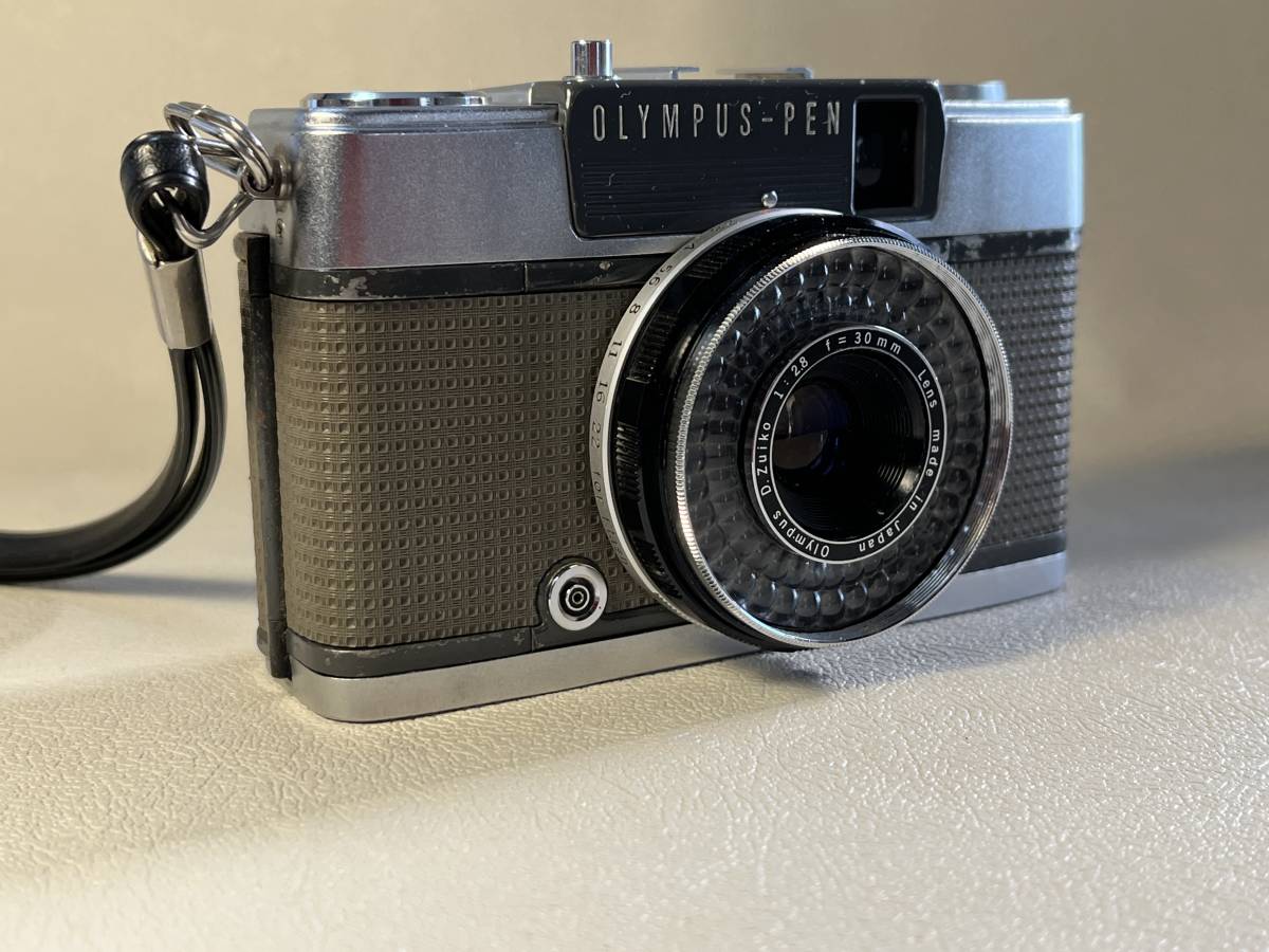 1800円 素晴らしい外見 OLYMPUS PEN オリンパス ペン EES-2 フィルムカメラ