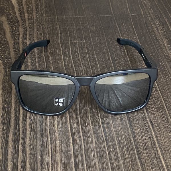 【1円スタート】サングラス オークリー★OAKLEY Catalyst★カタリスト 偏光 ミラーレンズ マット ブラック 釣り ゴルフ アウトドア 黒_画像3