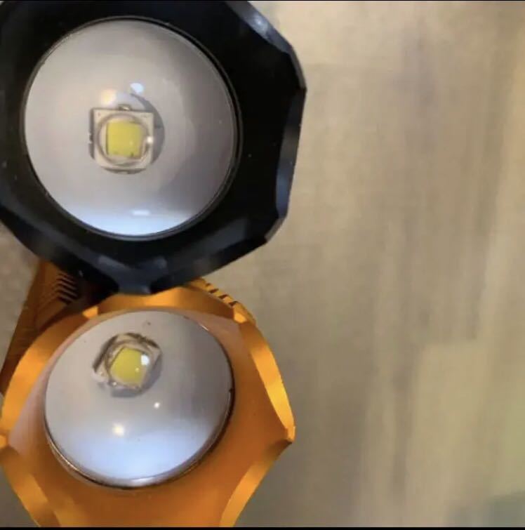 懐中電灯 最新CREE XM-L2 LED 搭載　ゴールド 1点 特売