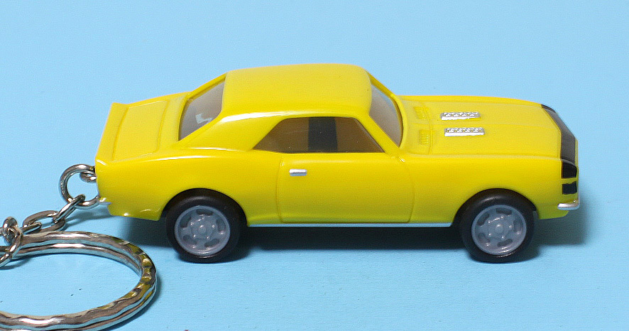 ★☆Chevrolet Camaro Rally SS☆シボレー カマロ ラリー SS☆1968☆プルバックカー☆イエロー☆ミニカー☆キーホルダー・アクセサリー☆★_画像2