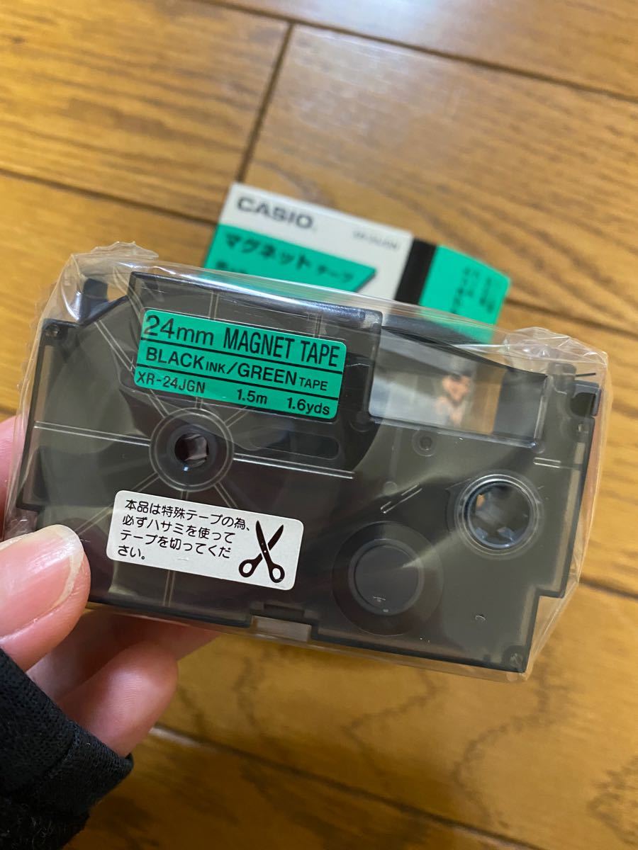 カシオ ネームランド マグネットテープタイプ　24mm