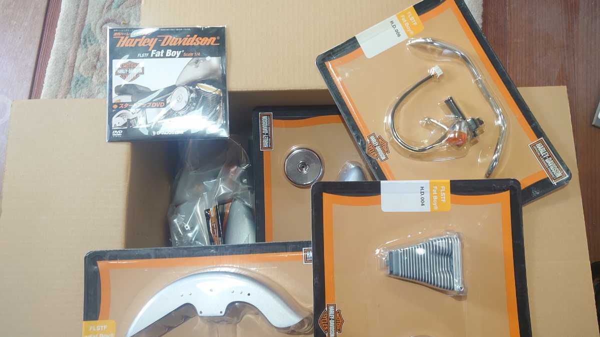 1/4 ハーレーダビットソン ファットボーイ 全89巻セット 1/4 ハーレーダビットソン ファットボーイ 全89巻セット