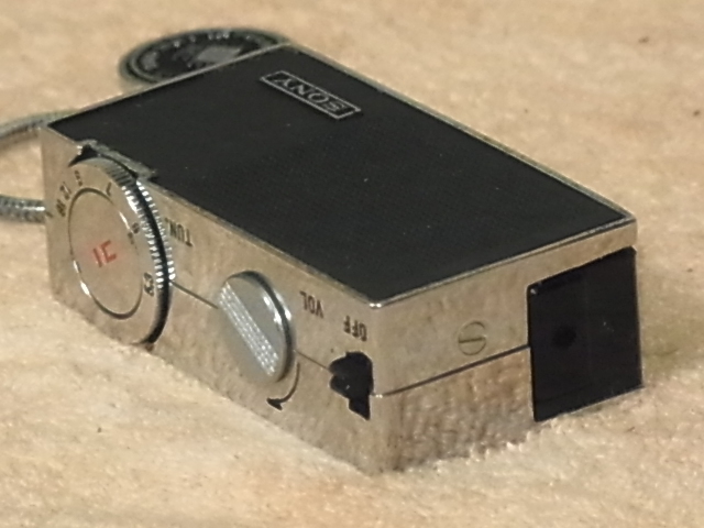 SONY [ICR-100] Vintage transistor radio Made in JAPAN control 22011880