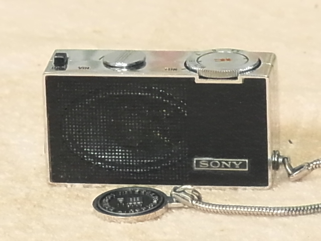 SONY [ICR-100] Vintage transistor radio Made in JAPAN control 22011881