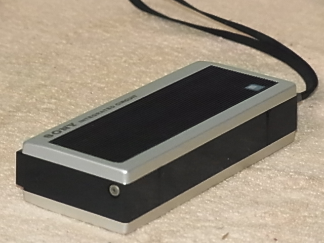 SONY 【ICR-200】 ヴィンテージ ポケットブル IC ラジオ Made in SONY 【ICR-200】 ヴィンテージ ポケットブル IC ラジオ Made in