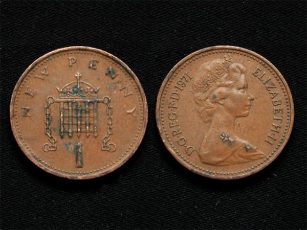 【イギリス】 1971年 ニュー ペニー 銅貨 コイン イギリス エリザベス２世 New Penny 発行初年_画像1
