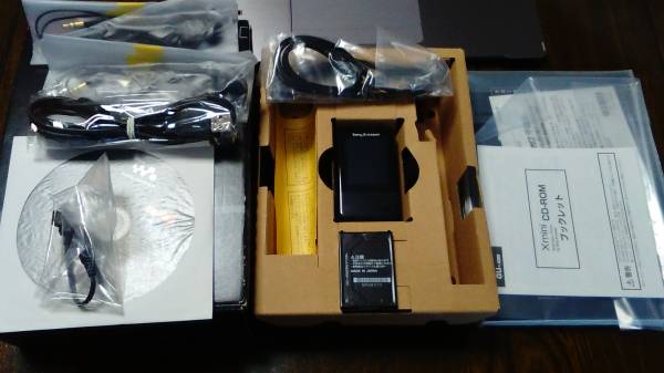 ウォークマン携帯 au Sony Ericsson Xmini W65S 【新品・未使用】 【送料無料】_画像3