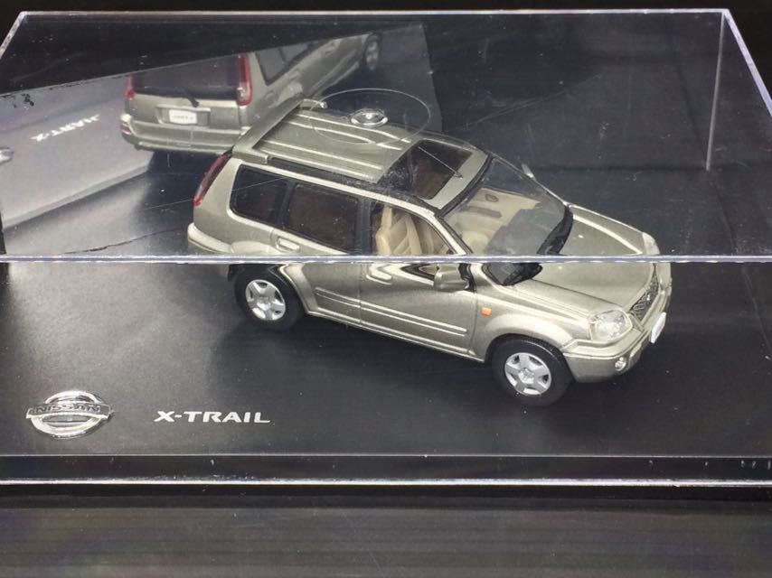 日産 エクストレイル 1/43 ミニカー 未使用品 NISSAN X-TRAIL 4