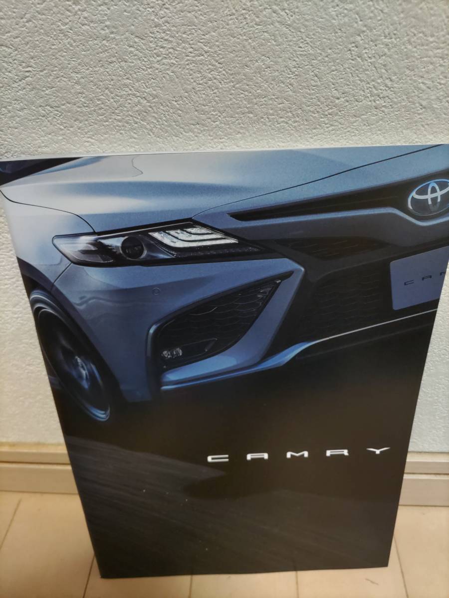 Toyota Camry 2022 год новая машина каталог 
