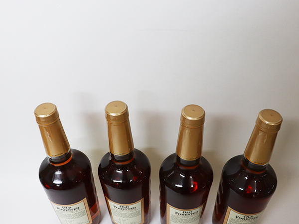 新商品 オールド フォレスター バーボン ウイスキー Old Forester 90年代中期流通品 4本セット アルコール度数 43 内容量 750ml A クーポン発行 新商品 オールド フォレスター バーボン ウイスキー Old Forester 90年代中期流通品 4本セット アルコール度数 43 内容量 750ml A クーポン発行