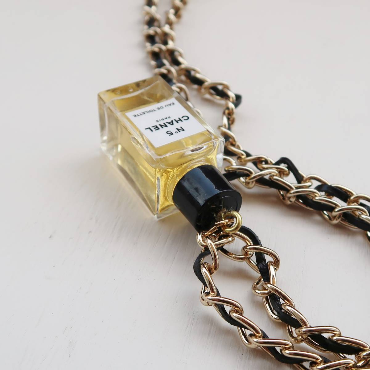  Chanel CHANEL NO.5 духи Mini bottleneck отсутствует кожа Gold черный аксессуары Vintage редкость бесплатная доставка [A2]