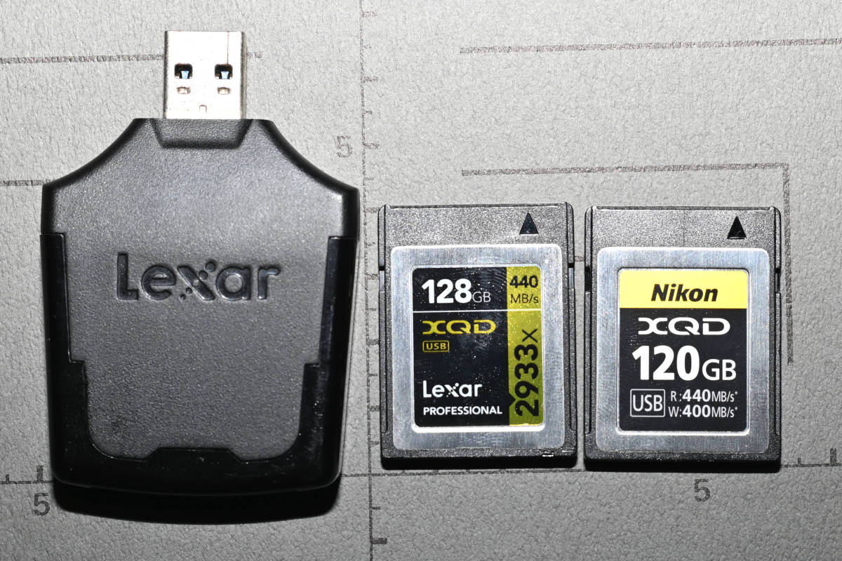 2極タイプ Nikon XQDメモリーカード64GB+120GB+SONYカードリーダー