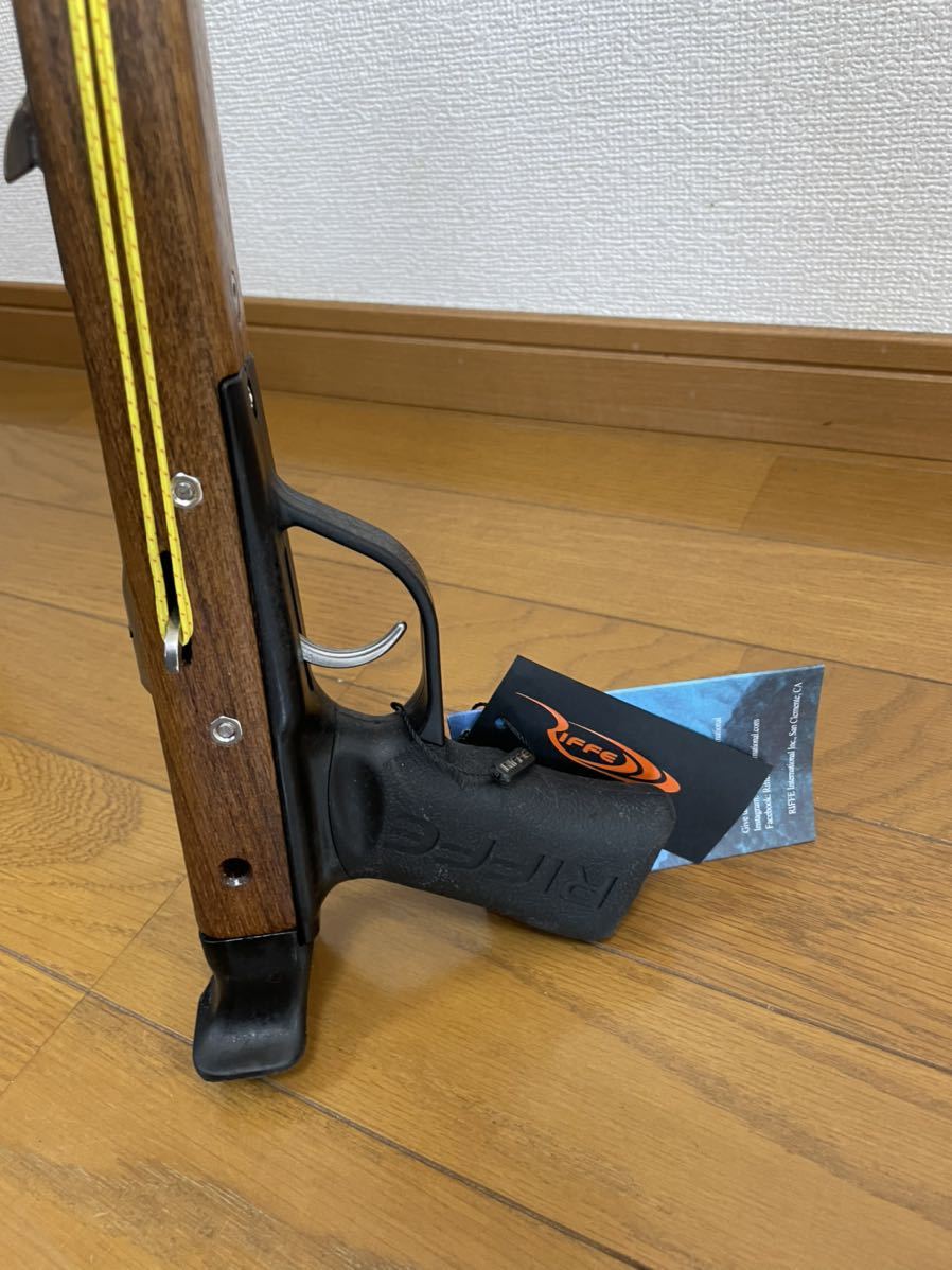 Riffe ライフ 水中銃 ユーロトラベラー100 - coastalcareeracademy.com