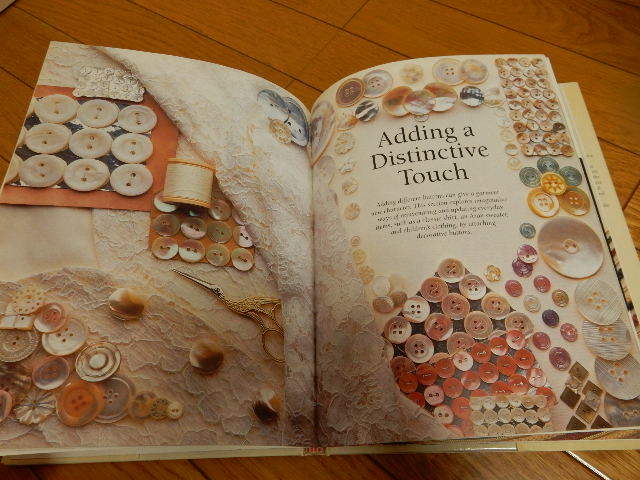  искусство / иностранная книга!The Book of Buttons ( кнопка. книга@)*①