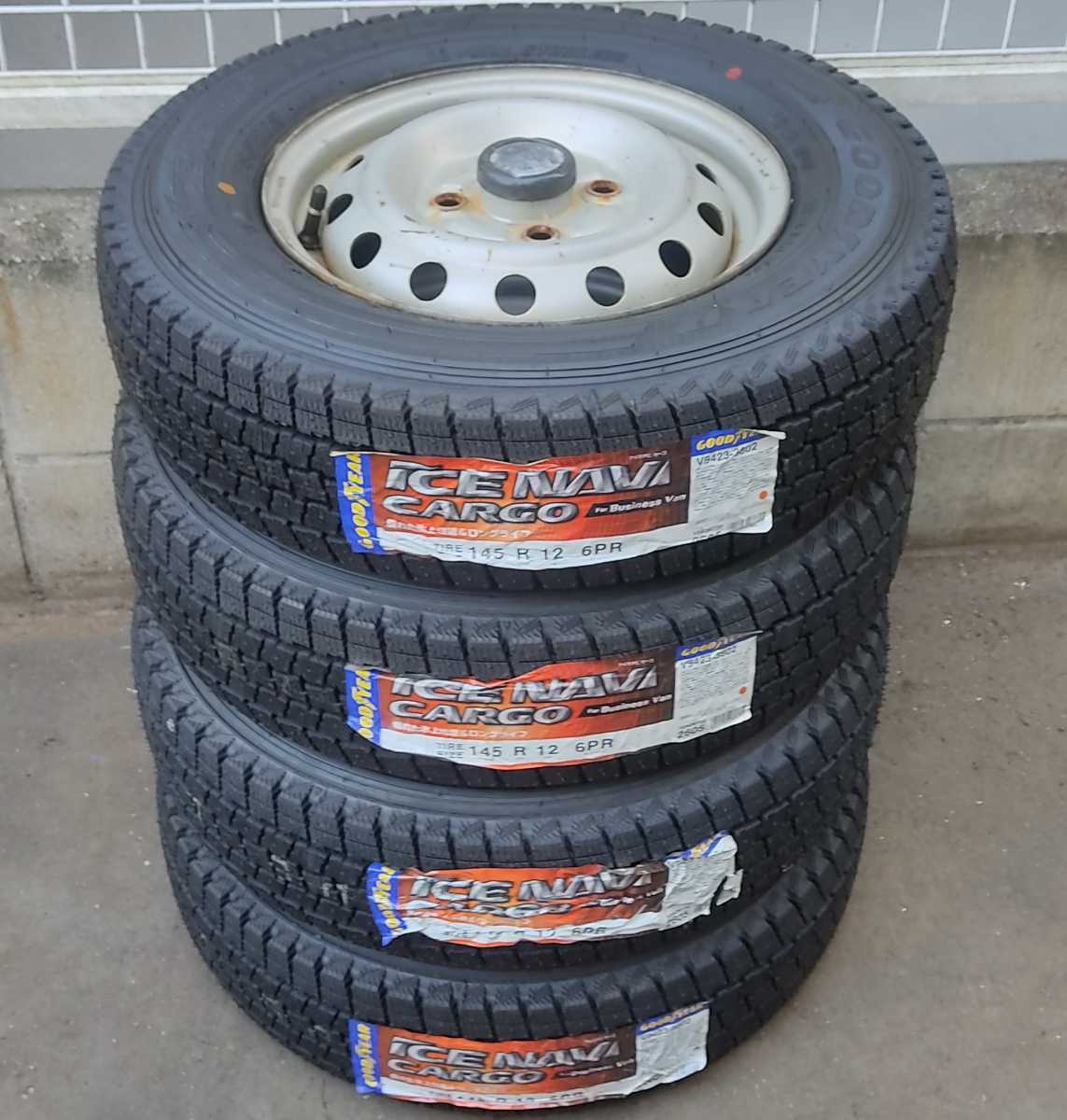 グッドイヤー ICE NAVI CARGO スタッドレスタイヤ 145R12 6PR スチール
