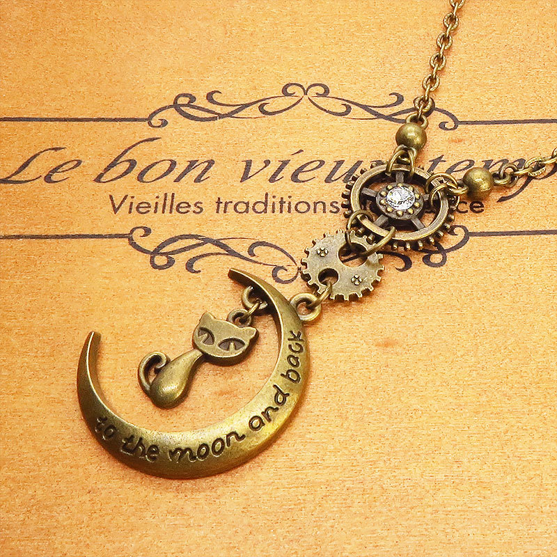  steam punk manner antique color ( gold old beautiful color ). cat . three day month . tooth car necklace Swarovski 
